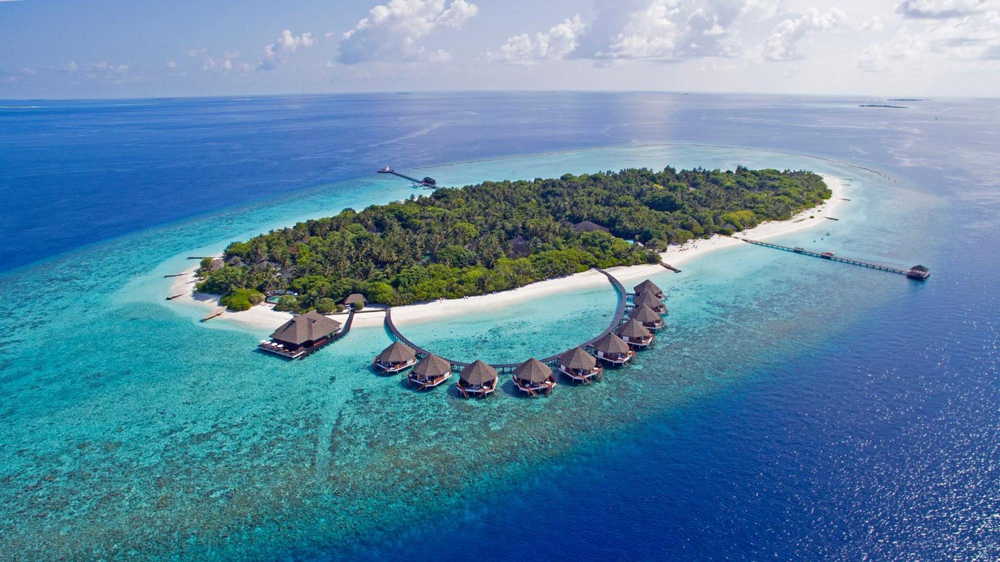 Adaaran Select Meedhupparu - Complimentary For 1 Child For Between April 2025 To September 2025