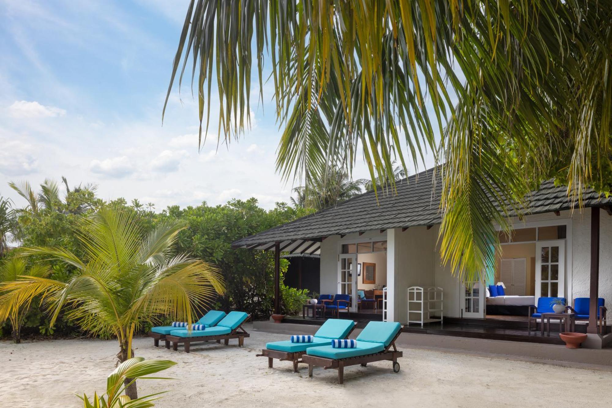 Resort Adaaran Select Meedhupparu - Complimentary For 1 Child For Between April 2025 To September 2025 5*