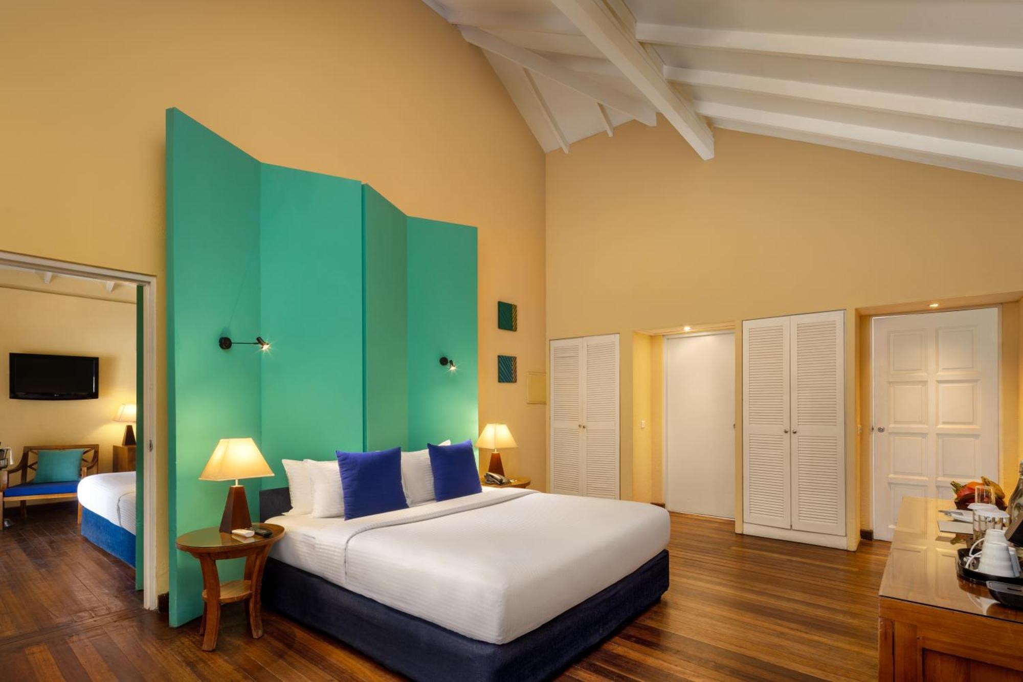 Resort Adaaran Select Meedhupparu - Complimentary For 1 Child For Between April 2025 To September 2025 Meedhoo (Raa Atoll)