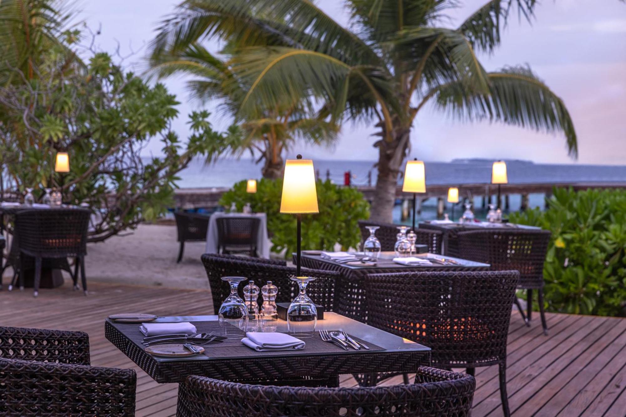 Resort Adaaran Select Meedhupparu - Complimentary For 1 Child For Between April 2025 To September 2025 5*