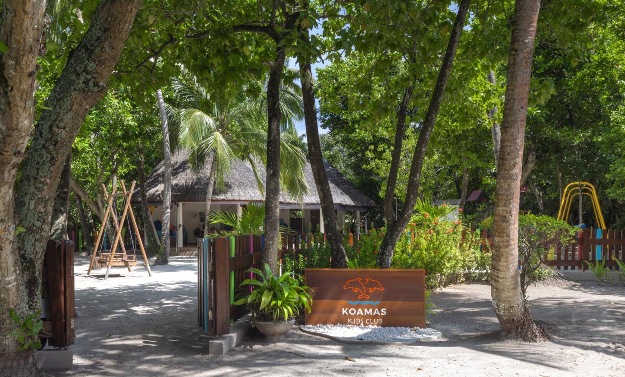 Adaaran Select Meedhupparu - Complimentary For 1 Child For Between April 2025 To September 2025 Resort