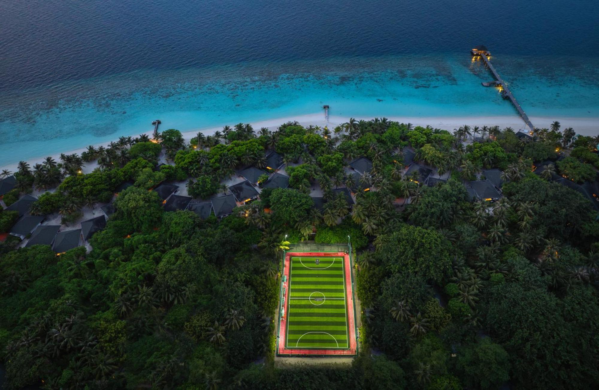 Adaaran Select Meedhupparu - Complimentary For 1 Child For Between April 2025 To September 2025 Meedhoo (Raa Atoll)