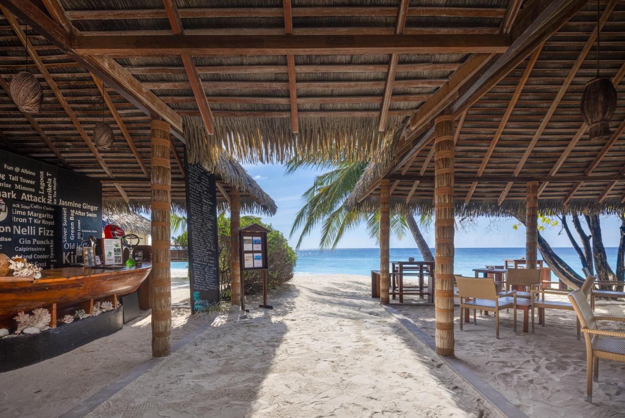Adaaran Select Meedhupparu - Complimentary For 1 Child For Between April 2025 To September 2025 5* Meedhoo (Raa Atoll)