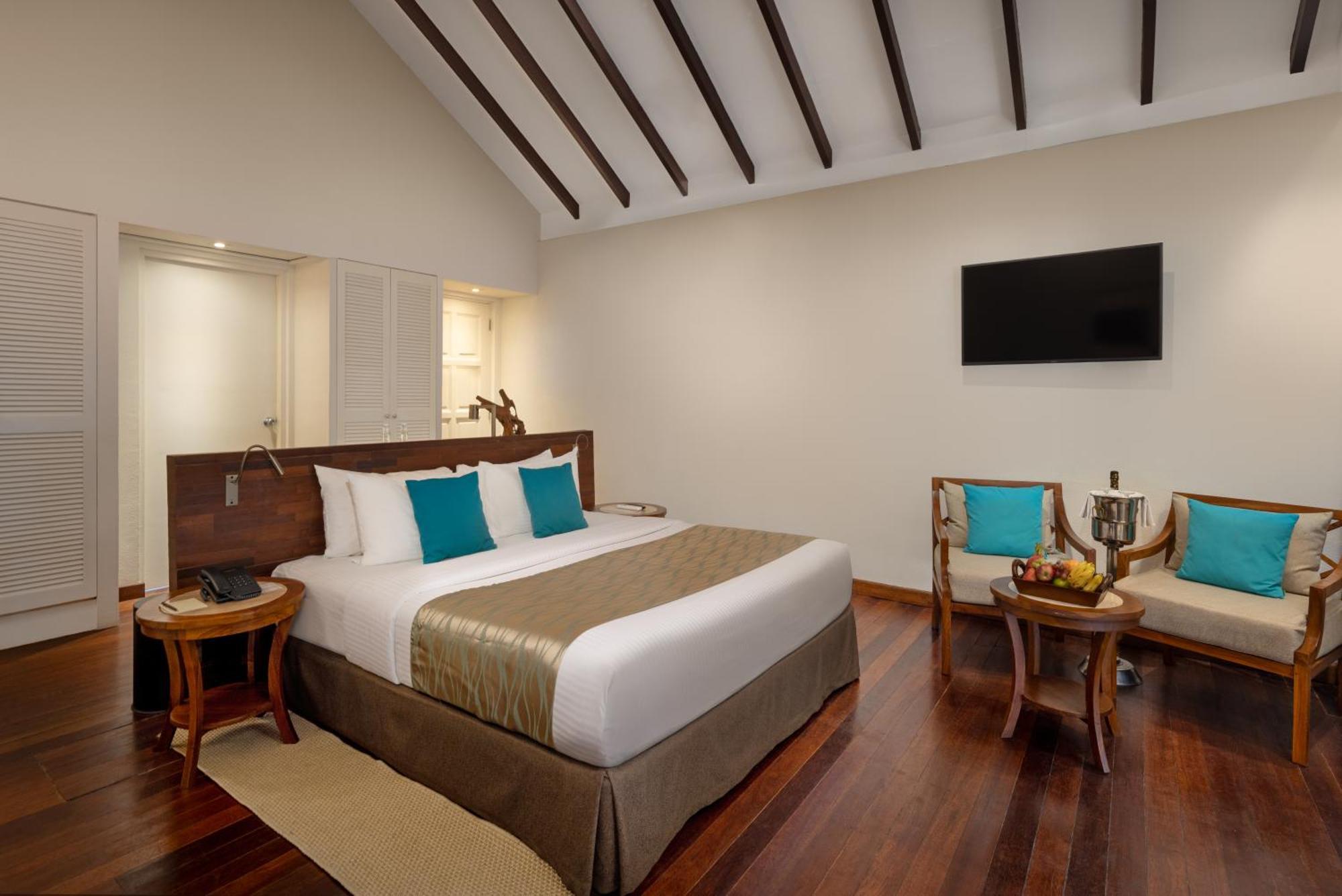 Resort Adaaran Select Meedhupparu - Complimentary For 1 Child For Between April 2025 To September 2025 Meedhoo (Raa Atoll)