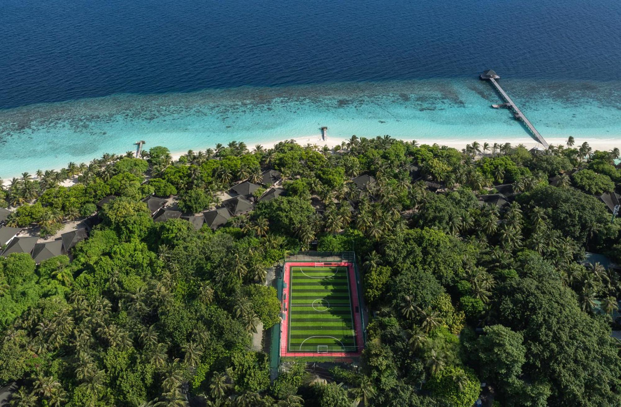 Resort Adaaran Select Meedhupparu - Complimentary For 1 Child For Between April 2025 To September 2025